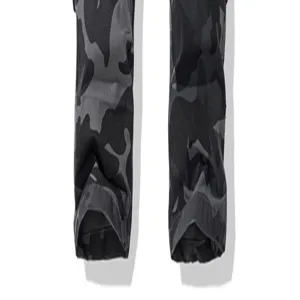 Men's dark camouflage cargo pants detail view, casual military tactical trousers for daily wear.
