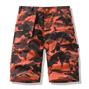 Pantalón corto cargo de camuflaje rojo para hombre con múltiples bolsillos casual.