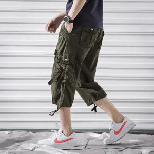 Herren militaire gruene Cargoshorts mit vielen Taschen laessige Streetwear Hose