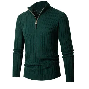 Maglione uomo verde scuro a coste con mezza zip collo alto vestibilità slim autunnale