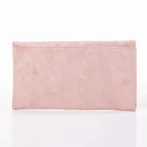 Stilosissima borsa a busta in camoscio rosa da donna, elegante borsetta a tracolla serale.