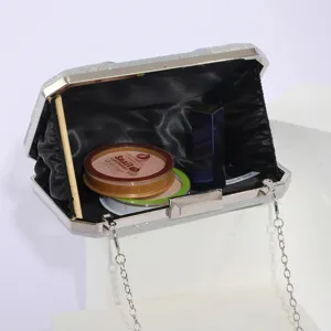 Silver glitter evening clutch bag with chain strap and metallic clasp for women party wedding.