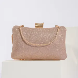 Sac de soirée pailleté avec chaîne dorée et élégant fermoir métallique pour mariages et fêtes.