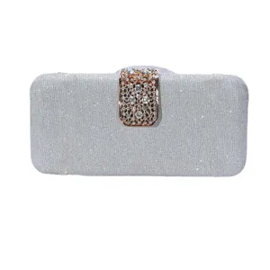 Sac de soirée pochette à paillettes argentées pour femmes, élégant fermoir en strass et métal.