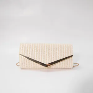 Beige straw woven envelope clutch bag with gold V clasp and chain strap for women evening party.