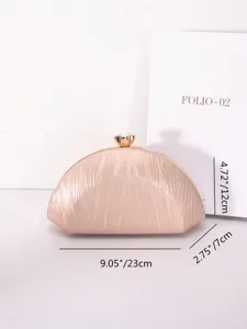 Élégant sac de soirée plissé en strass avec fermoir en cristal pour fêtes et mariages.