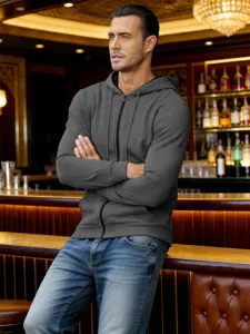 Détail de sweat à capuche zippé doublé polaire pour homme, vêtement chaud et décontracté.