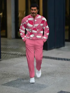 Men's Christmas print stand-collar zip sweatshirt and pants set casual holiday outfit.