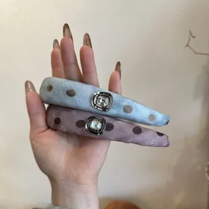 Stijlvolle stippen haarband met glinsterende strass gesp voor dames haaraccessoires