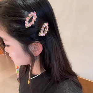 Crystal hair clips for women sparkling pink rhinestone duckbill side hair pins stylish accessories