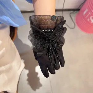 Gants en dentelle noire avec papillon paillettes pompon design été protection solaire court