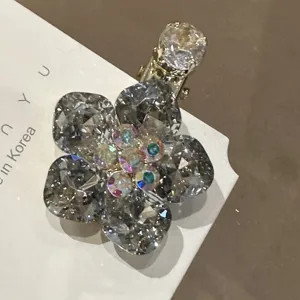 Pince à cheveux fleur en cristal doux coréen strass brillants barrette canard femme