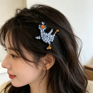 Rhinestone cartoon duck hair clip cute side fringe hairpin sweet sparkling hair accessories