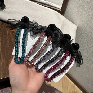 Fermaglio per capelli con strass, pinza becco d'anatra scintillante con fiocco.