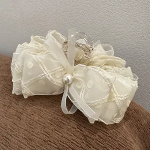 Elegante cremefarbene Netz-Schleife Haarklammer mit Perlen, großer Haargreifer für Duttfrisuren