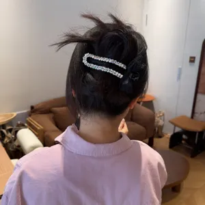 Molla per capelli con strass e fiocco nero, elegante pinza a becco d'anatra per le donne