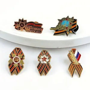 Set of 5 metal military commemorative fashion brooches with red star and ribbon design for daily wear.