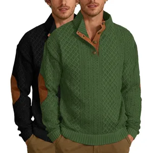 Pull en tricot à col montant et manches longues pour homme avec coudières et patte de boutons.