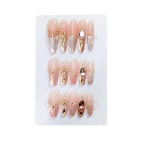Faux ongles faits main avec relief 3D et design oeil de chat, kit d'ongles artificiels luxueux
