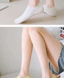 Calcetines cortos invisibles de verano de algodón fino colorido para mujeres estilo barco.