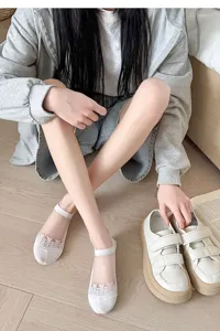Women's breathable lace mesh crystal ankle socks with cotton bottom for spring and summer.