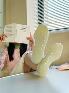 Comfortable women's cotton boat socks with cute non-slip sole design, perfect for summer.
