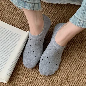 Grey polka dot low-cut boat socks for women, breathable invisible short socks for spring summer.