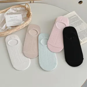 Chaussettes invisibles basses en maille respirante d'été unies courtes pour femmes vue détail