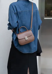 Borsa a tracolla marrone in vera pelle da donna, elegante borsa da lavoro di nicchia.