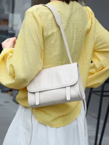 Top-Grain Cowhide Leather Messenger Bag Women Commuter Casual Crossbody Bag Vintage Shoulder Bag Chic Daily Purse