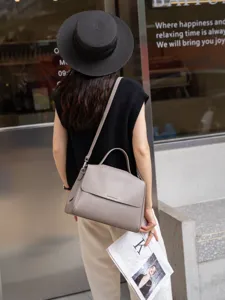 Women soft leather shoulder bag casual commuter tote bag large capacity crossbody bag stylish
