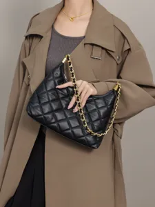 Genuine leather quilted shoulder bag for women, stylish underarm chain bag, new daily purse.