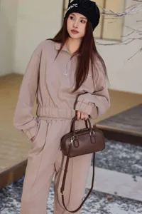 Chic genuine leather Boston handbag for women, stylish niche pillow shoulder bag 2025.