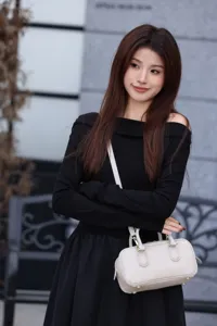 Women's genuine leather Boston bowling pillow bag chic small handbag shoulder crossbody 2025
