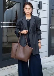 Minimalist brown leather tote bag, large capacity shoulder bag for daily autumn use.