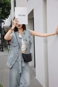 Black genuine leather mini shoulder bag detail, stylish crossbody bag for women daily wear