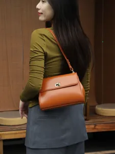 Womens Genuine Leather Crossbody Bag Vintage Top Handle Shoulder Bag Stylish Commuter Handbag With Lock Buckle