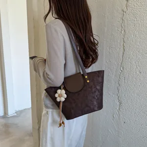 Classic brown shoulder tote bag for women, retro PU leather casual daily handbag accessory.