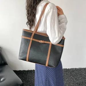 Retro textured large capacity tote bag, stylish minimalist casual single-shoulder handbag.