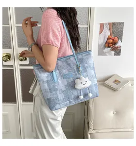 Grand sac cabas epaule pour femme, sac a main elegant d'ete avec pendentif nuage mignon.