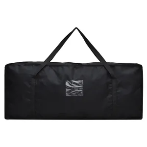 Grande borsa da viaggio nera per riporre oggetti con manici resistenti e tasca trasparente.