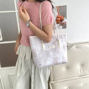 Grand sac cabas fourre-tout pour femme sac epaule tendance avec motif imprime geometrique