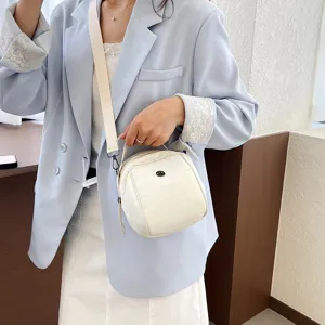 Casual witte crossbodytas voor vrouwen, lichte veelzijdige schoudertas stijlvolle tas