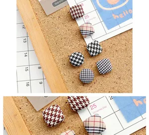Retro Hahnentritt Stoff Reisszwecken dekorative Pins fuer Korkwand und Fotowand