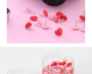 Puntine da disegno a forma di cuore in plastica colorata per bacheca con scatola