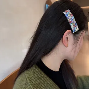 Bunte Strass BB Haarklammer, glänzender Kristall Seitenclip für Damen Styling und schicken Look.