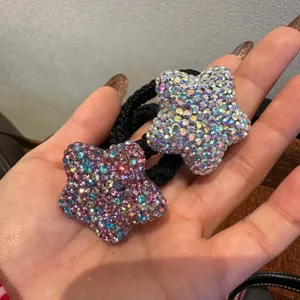 Set d'élastiques à cheveux étoile en strass étincelant pour queue de cheval élégante.
