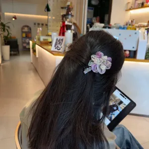 Elegant crystal flower hair clip exquisite duckbill clip sweet hair accessory for women