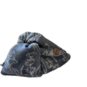 Denim hair claw clip casual versatile retro floral fabric hair accessory for women styling