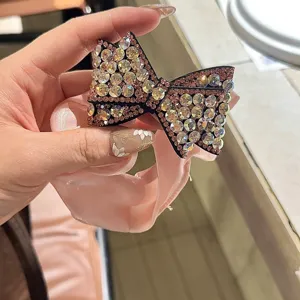 Elastico per capelli in raso con fiocco di strass, accessorio luminoso per acconciature.
